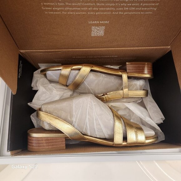 Naturalizer "Hilma" dark gold Sandals. NIB. Size 7.5 Wide - Picture 9 of 11